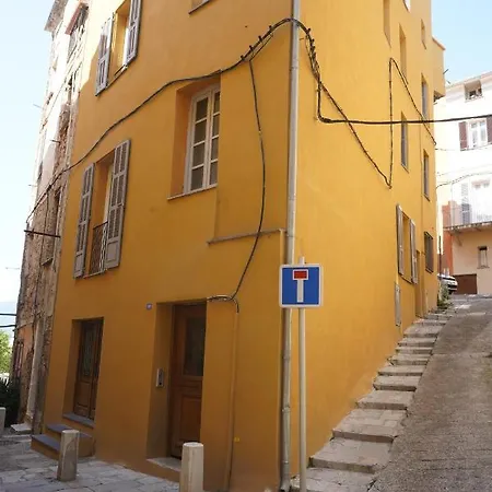 Cosy Proche De La Citadelle * Bastia (Corsica)